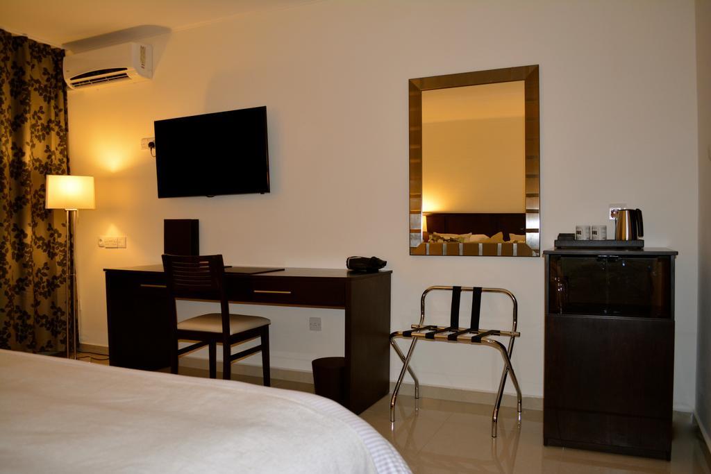 New Brookfields Hotel Freetown Rum bild